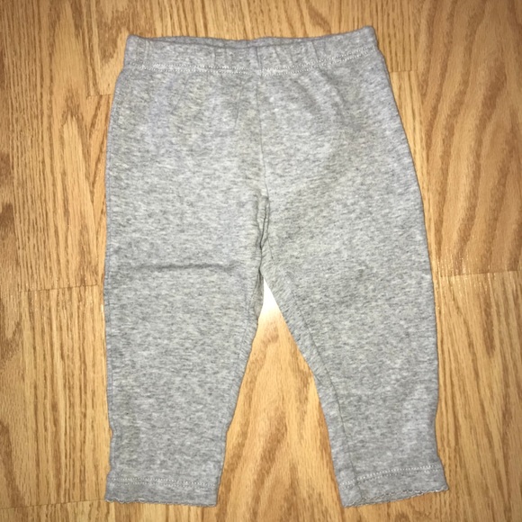 Carter’s Matching Set 9M - Picture 4 of 4